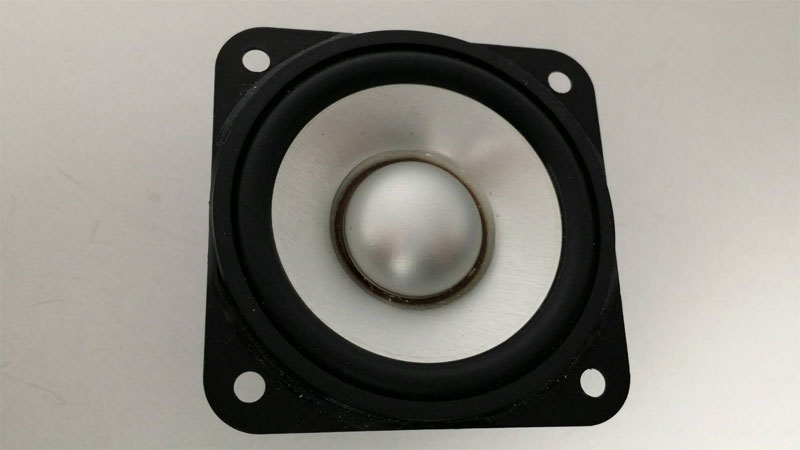 48RS (低音喇叭揚聲器)